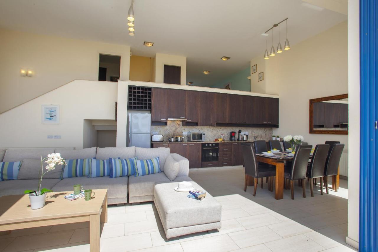 Protaras Seafront Villa Infinte Aretousa Exteriör bild